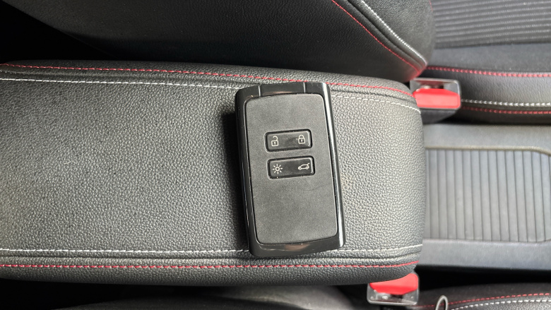 Renault Clio 1.0 TCe 90 RS Line 5dr Petrol Hatchback